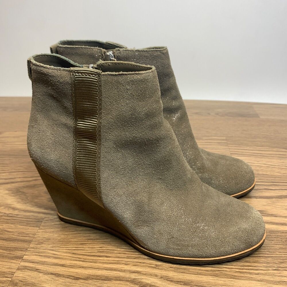 Linea Paolo Womens Winslet Wedge Beige Shimmer Suede Booties 7.5M